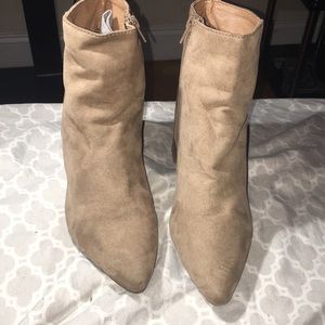 Women’s boots